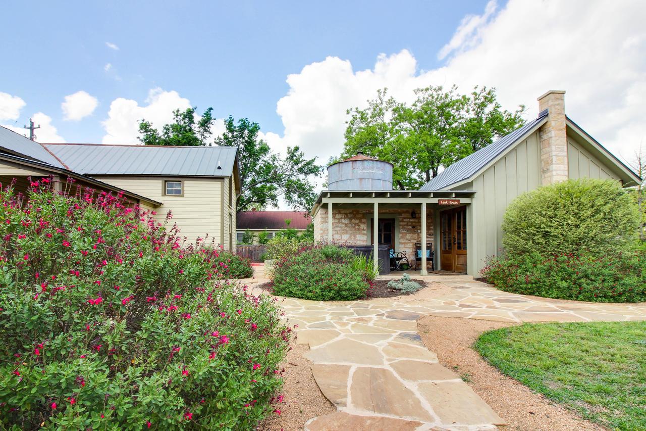 Wine Country Cottages On Main เฟรเดอริกส์เบิร์ก ห้อง รูปภาพ