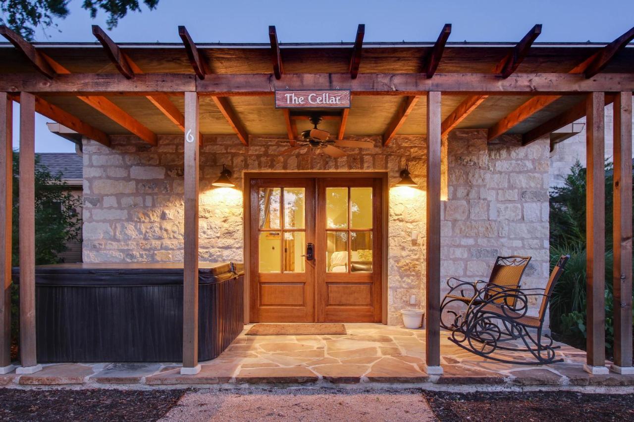 Wine Country Cottages On Main เฟรเดอริกส์เบิร์ก ห้อง รูปภาพ